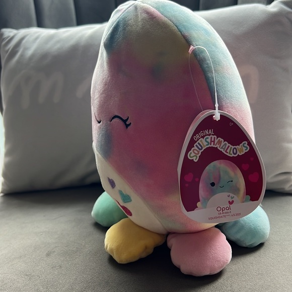 Squishmallows Valentine’s Opal the octopus 8” - Picture 4 of 4